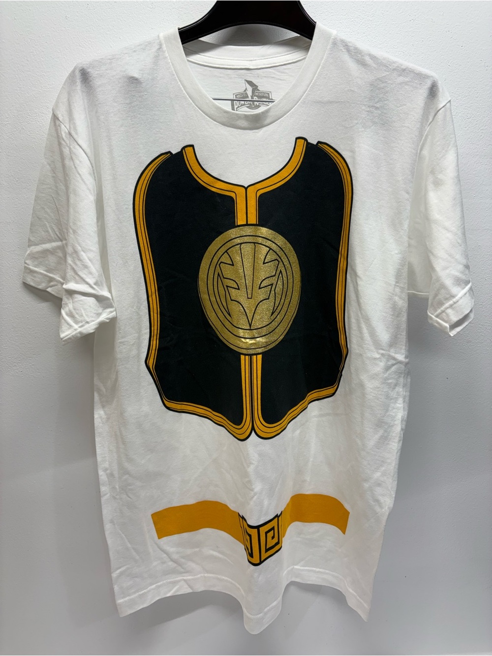 Men’s Power Ranger White T-Shirt with Black and Yellow Graphic size Large new
